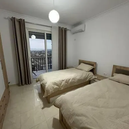 Appartement Modern Overlooking The Of Tirana Kamez
