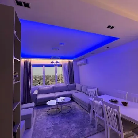 Modern Overlooking The Of Tirana Appartement *