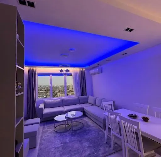 Modern Overlooking The Of Tirana 公寓 *